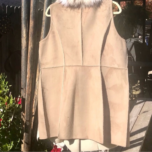 Chico’s 2 Carmel Suede Faux Fur Collar Vest - Picture 5 of 10